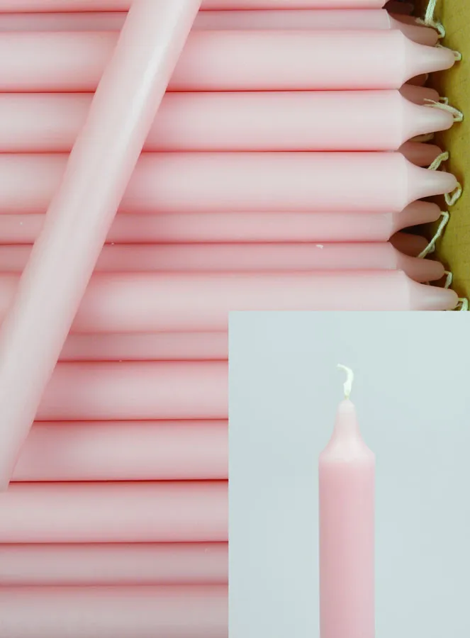 Doos 130 Doorgekleurde Kaarsen Licht Roze (pic 3)