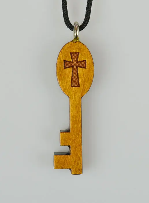 Hanger Sleutel tot het Paradijs met Kruis van Gelakt Hout - 4 cm (pic 2)