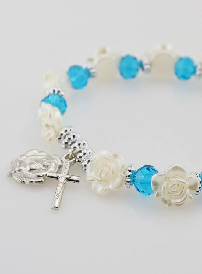 Armband Tientje Blauwe Kralen en Parelmoer Bloemen (pic 4)