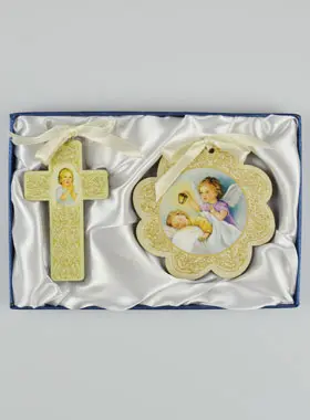 Doop Geschenkdoos - Kruisje en Hanger voor de Kinderkamer (pic 1)
