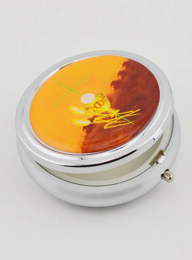 Hostie-doosje Oranje - Kruis en Brood van het Leven (pic 4)