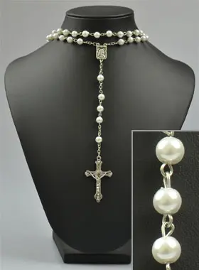 Modieuze Rozenkrans Trendy Witte Kralen (pic 1)