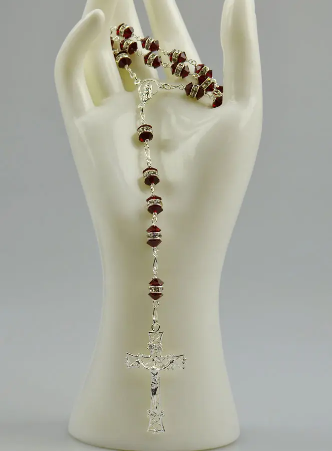 Zilveren Rozenkrans & Rood Kristal met Zetting (pic 2)