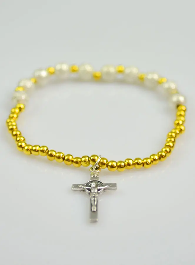Religieuze Armband Tientje van Strass Kralen & Kruis van Sint Benedictus (pic 3)