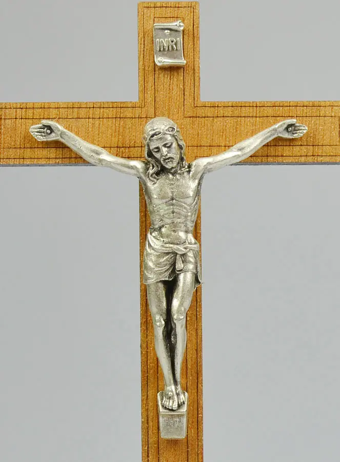 Kruisbeeld Hout met Zilverkleurige Corpus - 18cm (pic 3)