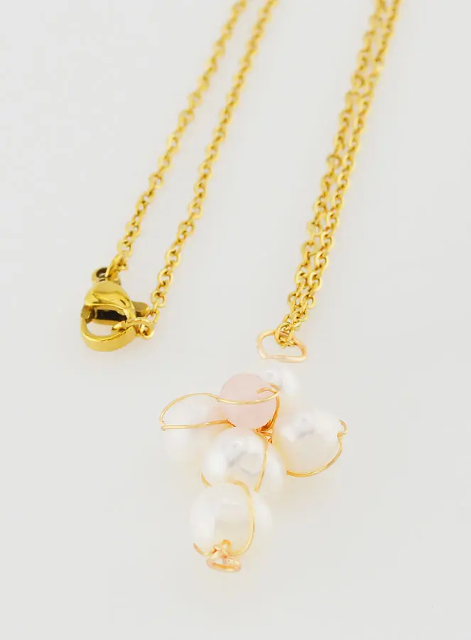 Religieus Collier Parelmoer Kruis en Rozenkwarts (pic 3)