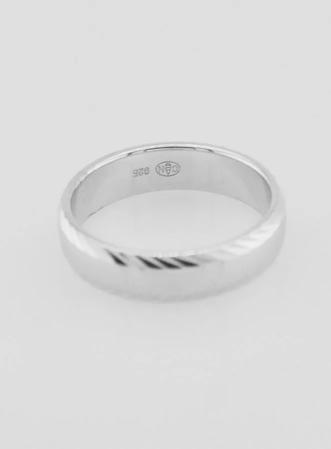 Ring Trouwring van Massief Zilver met Geslepen Motief  - Maat 56 (pic 4)