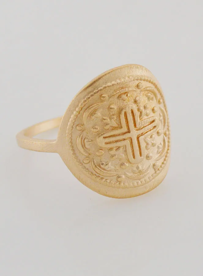 Ring met Bewerkt Kruis van Christus - Verguld - Maat 60 (pic 3)