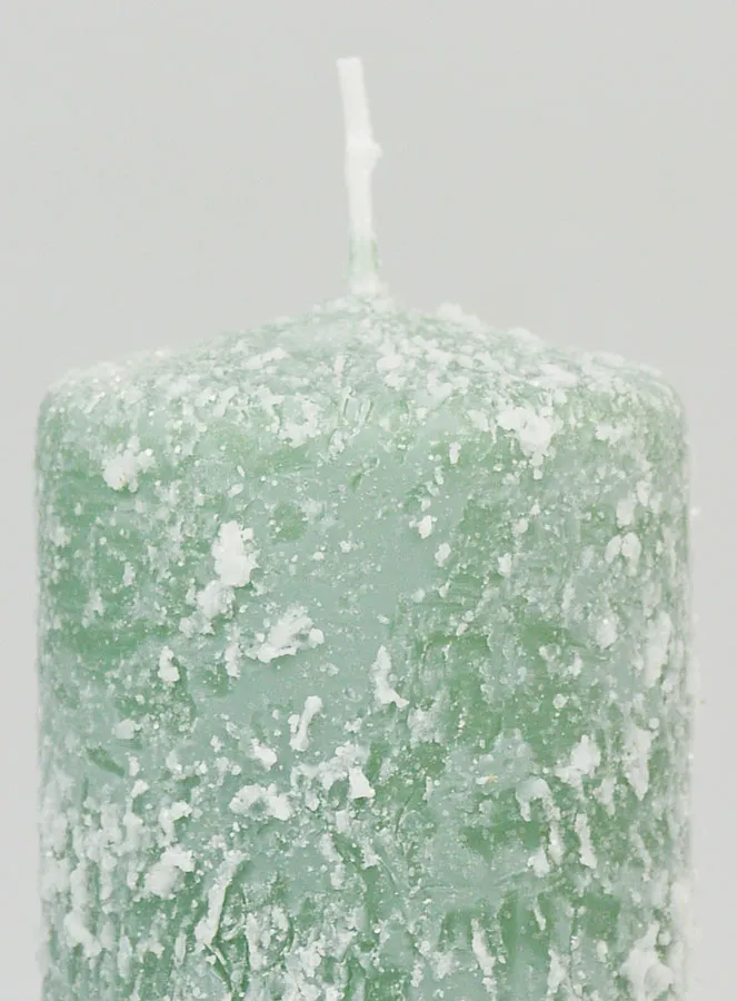 Decoratieve Kaars met Sneeuw Effect 10cm - Denneboom Groen (pic 3)