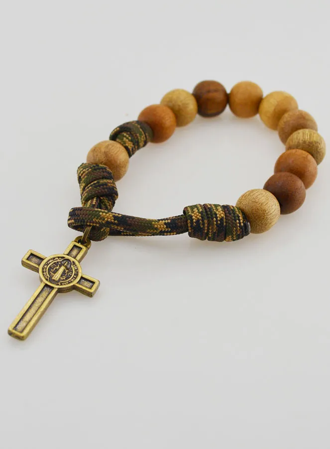 Armband Tientje Grote Kralen en Kruis van Sint Benedictus (pic 3)