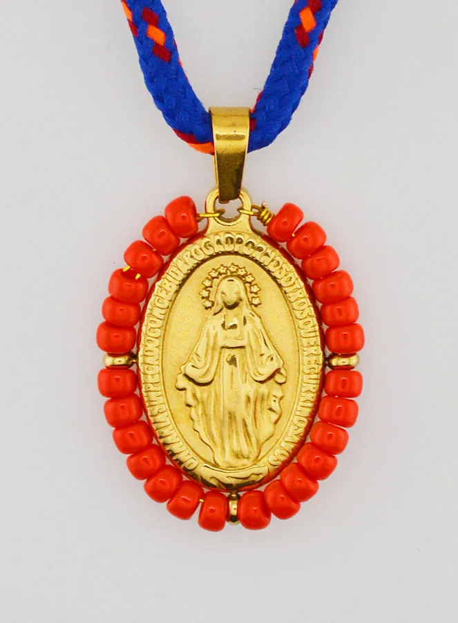 Ketting Koord Wonderdadige Medaille en Rode Kralen (pic 1)
