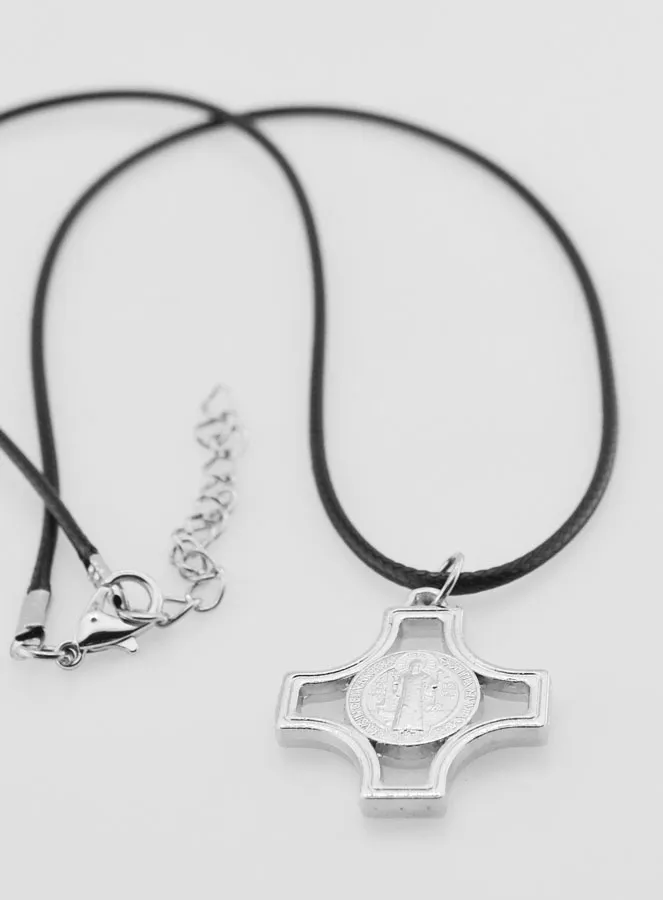 Hanger van Sint Benedictus met Koord (pic 3)