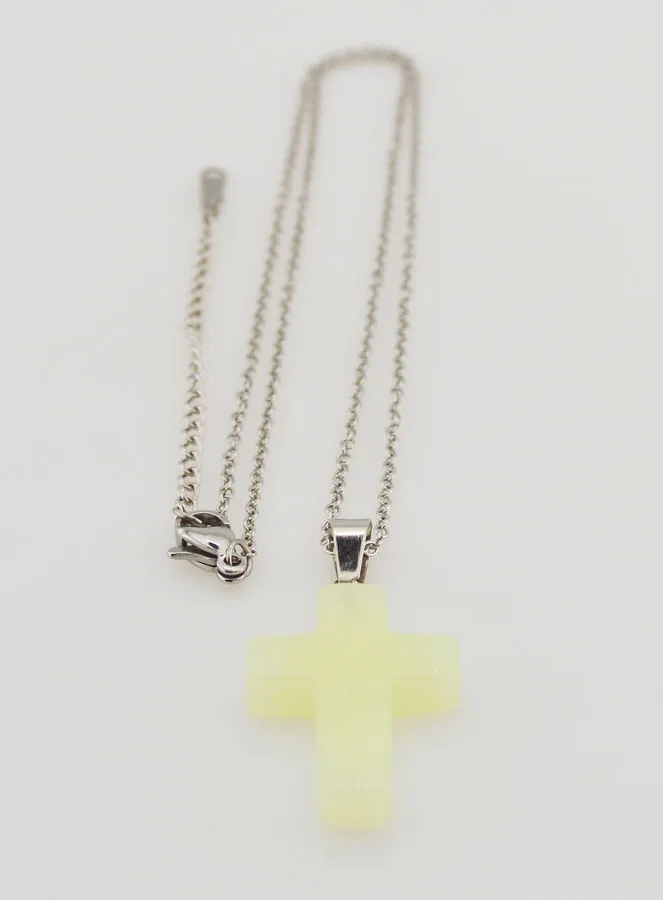 Religieus Collier van Roestvrij Staal met LIchtgevend Kruis (pic 3)