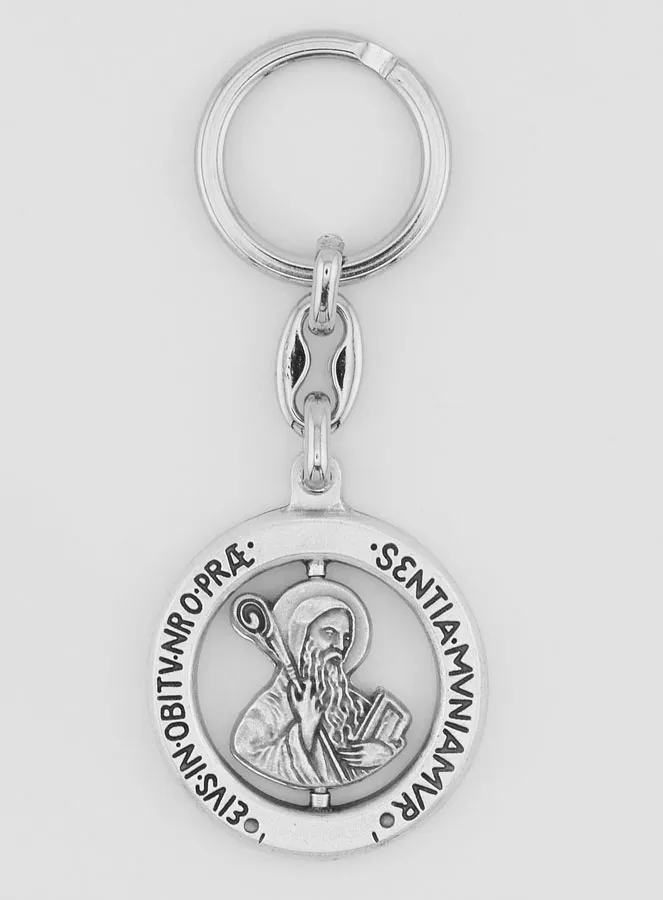 Opengewerkte en Draaibare Sleutelhanger - Heilige Benedictus (pic 1)