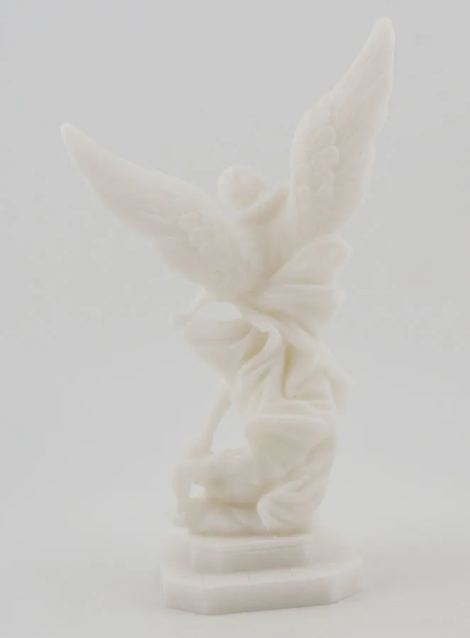 Beeld van Sint Michaël van Albast - 12cm (pic 4)