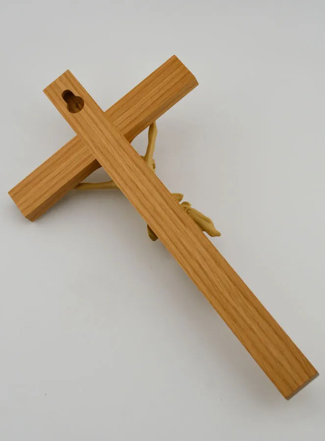 Kruisbeeld van Natuurlijk Eikenhout met Christus - 22cm (pic 4)