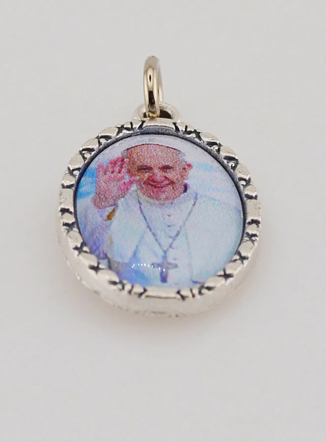 Medaillon met Gedraaide Rand 25mm – Paus Franciscus (pic 2)