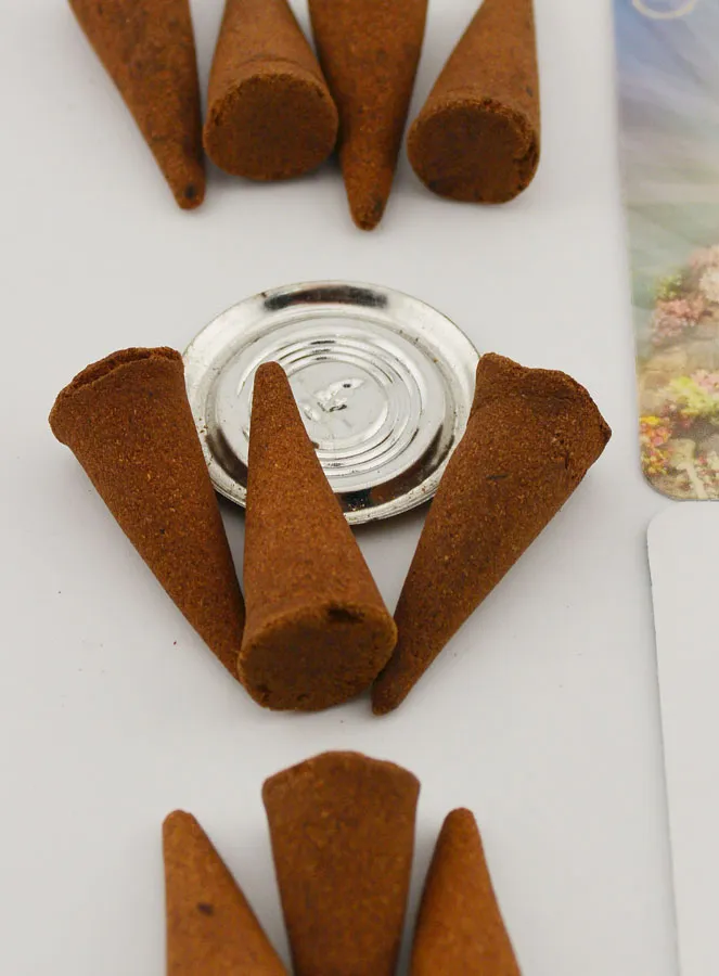 Wierook Zwarte Madonna Wierookkegels (pic 2)