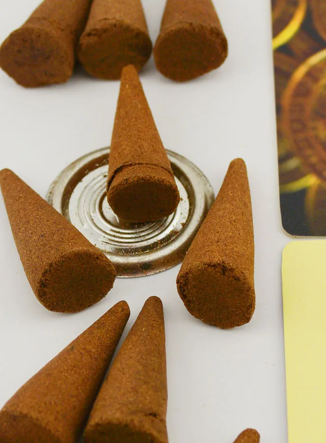 Wierook Heilige Benedictus Wierookkegels (pic 2)