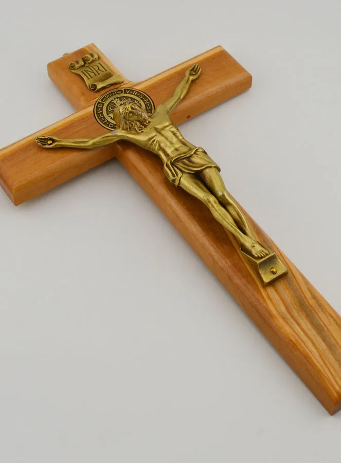 Kruisbeeld Kruis Heilige Benedictus van Olijfhout - 25 cm (pic 3)