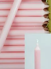 Doos 48 Doorgekleurde Kaarsen Kleur Licht Roze