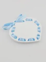 Hanger Wieg Kruisje Beschermengel Blauw - Doopcadeau Jongen - 7 cm