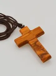 Hanger Kruis Olijf Hout met Zilverkleurige Jezus