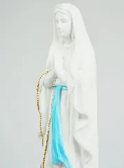 Beeld Onze Lieve Vrouw van Lourdes met Goudkleurige Rozenkrans - 40 cm