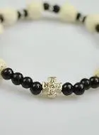 Religieuze Armband Tientje van Steen & Strass Kruis