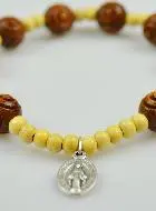 Tientje Armband Licht en Donker Hout - Wonderdadige Medaille
