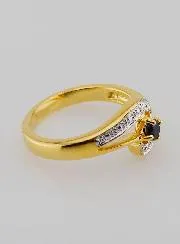 Vergulde Ring met Saffier en Zirkonia's - Maat 54