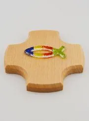 Kruis van Esdoornhout met Glazen Ichtus Vis - 9 cm