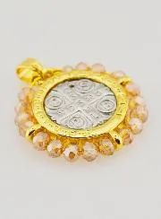 Medaille H. Benedictus - Messing en Licht Roze Glas