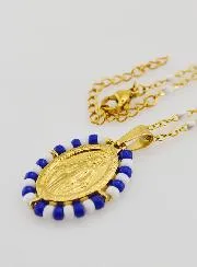 Wonderdadige Medaille Blauwe en Witte Kralen + Ketting met Witte Kralen