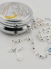 Rozenkrans en Doosje OLV van Medjugorje