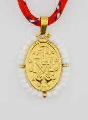 Wonderdadige Medaille Witte Kralen en Koord