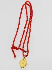 Wonderdadige Medaille Witte Kralen en Koord