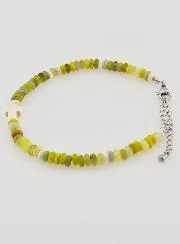 Armband met Kruis en Groene Stenen