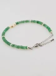 Armband met Kruis en Groene Glazen Stenen
