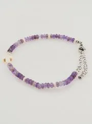 Armband met Kruis en Paarse Glazen Steentjes