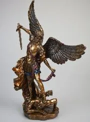 Religieus Beeld van de Aartsengel Michaël van Brons - 37 cm