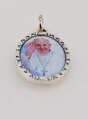 Medaillon met Gedraaide Rand 25mm – Paus Franciscus