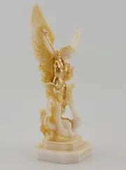 Beeld van Sint Michaël van Beschilderd Albast - 12cm