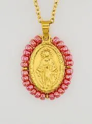 Wonderdadige Medaille + Ketting - Roze Parelmoeren Kralen