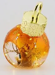 Verlichte Kerstbal met Kerststal - 12cm
