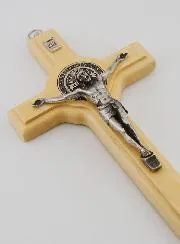 Kruisbeeld Kruis Heilige Benedictus van Lichtbruin Hout - 21 cm