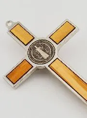 Benedictus Kruis Kruisbeeld van Olijfhout - 12cm
