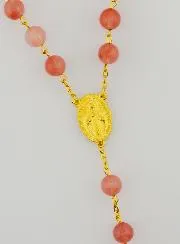 Rozenkrans Trendy Halfedelsteen Rozenkwarts op Vergulde Ketting